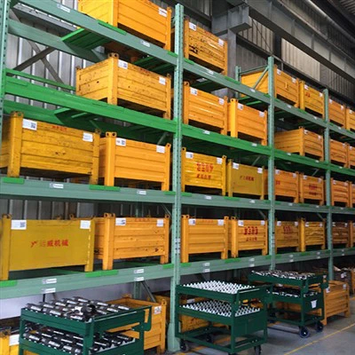 Стеллажи для хранения тяжелых металлических поддонов